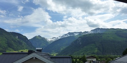 Pensionen - Umgebungsschwerpunkt: Berg - Pinzgau - Aussicht im Stubachtal vom 2. Stock bei Pension zu Hause - Pension zu Hause
