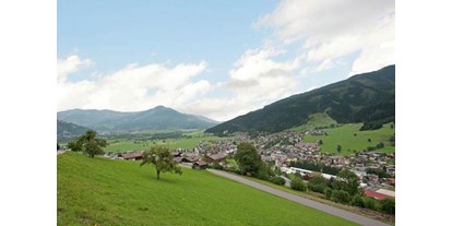 Pensionen - Umgebungsschwerpunkt: Therme - Pinzgau - Blick nach Kaprun  - Oberaigenhof Ferienwohnungen Kaprun 