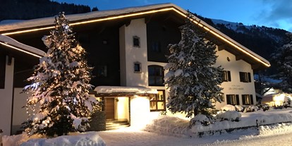 Pensionen - Pool - Tirol - Aussenansicht -Hotel Dr. Otto Murr - Hotel Garni Dr. Otto Murr