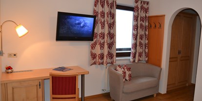 Pensionen - Art der Pension: Hotel Garni - Salzburg - Doppelzimmer mit Dusche/WC, Sat-TV und W-LAN - Frühstückspension Gästehaus Elisabeth