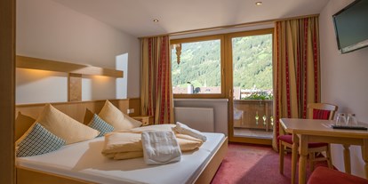 Pensionen - Parkplatz: kostenlos bei der Pension - Tirol - Alpenhof Hotel Garni Suprême