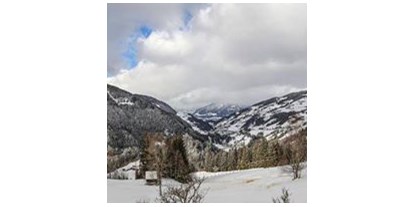 Pensionen - Umgebungsschwerpunkt: Berg - Steiermark - Aussicht übers Donnersbachtal im Winter  - Ertlschweigerhaus
