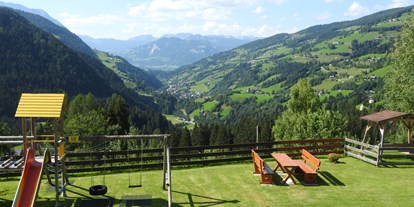 Pensionen - Umgebungsschwerpunkt: am Land - Schladming-Dachstein - Aussicht übers Donnersbachtal  - Ertlschweigerhaus