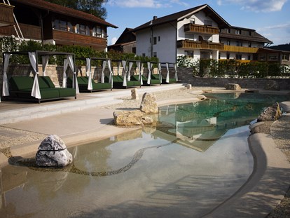 Pensionen - Umgebungsschwerpunkt: Berg - Deutschland - Lagunen Pool mit Strandfeeling - Ferienwohnungen "Zum Kramerwirt"