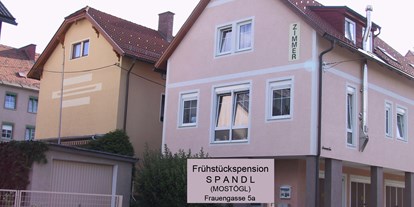 Pensionen - Umgebungsschwerpunkt: Stadt - Steiermark - kleine familiäre Privatzimmervermietung - Frühstückspension Spandl