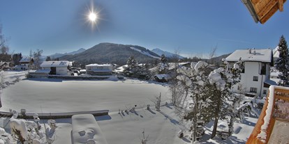 Pensionen - Parkplatz: kostenlos bei der Pension - Tirol - Winter - Aussicht vom Apartment - HAUS ALPENGRUSS 