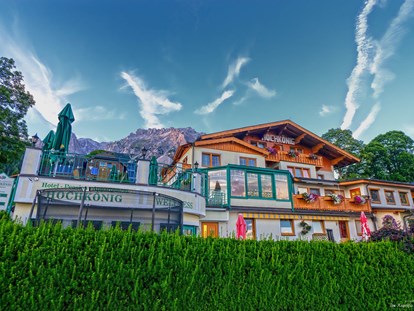 Pensionen - Art der Pension: Frühstückspension - Schladming-Dachstein - Aussenansicht im Sommer - Hotel Appartement Hochkönig