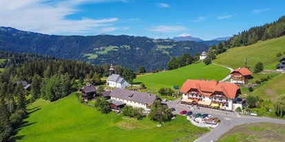 Pensionen - Radweg - Steiermark - Der Alpengasthof Moser mit seiner Umgebung - Alpengasthof Moser