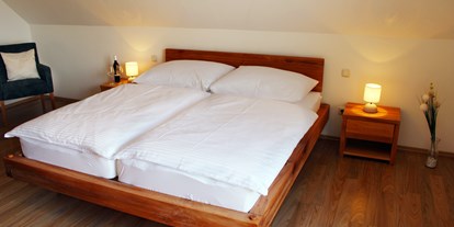 Pensionen - Umgebungsschwerpunkt: am Land - Steiermark - Genießen Sie den Komfort unserer hochwertigen Vollholz Betten und starten Sie erholt und entspannt in den Tag. - Pension Lammerhof