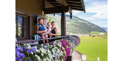 Pensionen - Umgebungsschwerpunkt: am Land - Pinzgau - Unser Balkon - ein Platz zum Abschalten, Ausruhen und Genießen  - Gästehaus Stotter
