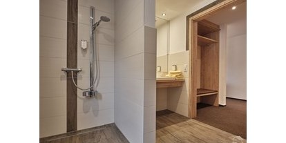 Pensionen - weitere Verpflegungsmöglichkeiten: Mittagessen - Deutschland - Badezimmer vom Zimmer im Sonnenflügel - Landgasthof Adler-Pelzmühle