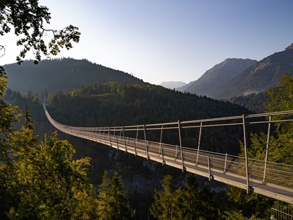 Pensionen - Langlaufloipe - Tirol - Highline 179 mit Burg Ehrenberg - KOMFORT-FEWO BERGWELT HAHNENKAMM   - Lechtal - So/Wi