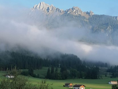 Pensionen - Langlaufloipe - Tirol - Ausblick Fewo - KOMFORT-FEWO BERGWELT HAHNENKAMM   - Lechtal - So/Wi