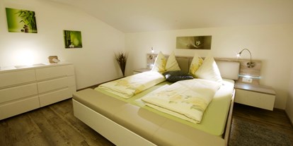 Pensionen - Pinzgau - Eines der zwei Komfortzimmer in der Wohnung Sonnblick
Die Zimmer können auch jeweils in Dreibettzimmer verwendet werden. - Haus Voithofer mit Top Ferienwohnungen