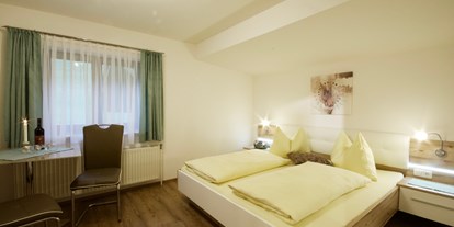 Pensionen - Pinzgau - Eines der zwei Komfortzimmern in der Wohnung Goldberg - Haus Voithofer mit Top Ferienwohnungen