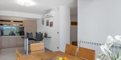 Pensionen - WLAN - Kroatien - Küche mit Essbereich - Villa Jasmin Sumber