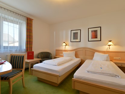 Pensionen - Langlaufloipe - Tirol - Zimmer 3 
Betten können zusammengeschoben werden oder auch getrennt werden. - Frühstückspension Appartements Steinbacher****
