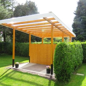 Frühstückspension: Gartenterrasse 1 - Ferienwohnung Kutscherhuus mit Sauna in Ostfriesland