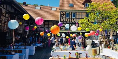 Pensionen - Hessen - Der 160 Jahre alte Bauernhof eignet sich zum Urlaub machen oder auch als Komplettanmietung für Feiern und Events.....Platz pur! - Erlenhof