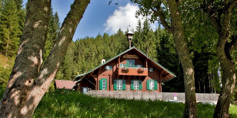 Haus Wald Himmel Berg