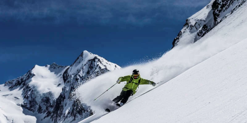 Schifahrer Schnee Berggipfel