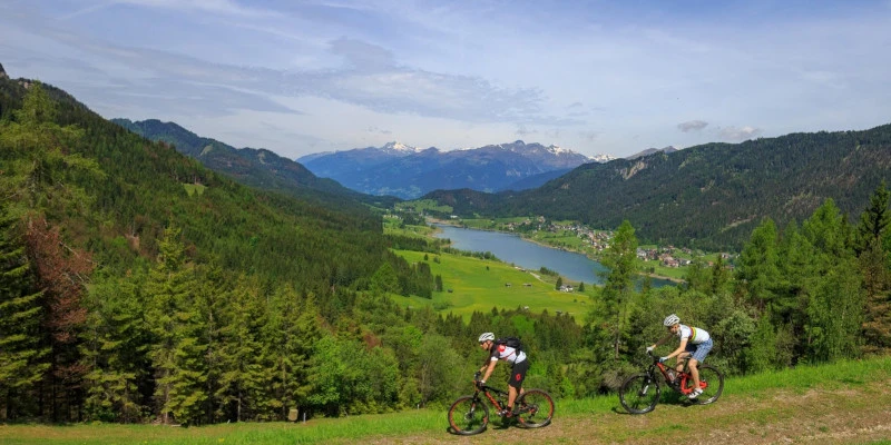 See Radfahrer Wald Berge Himmel