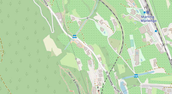 Pension auf Satellitenbild