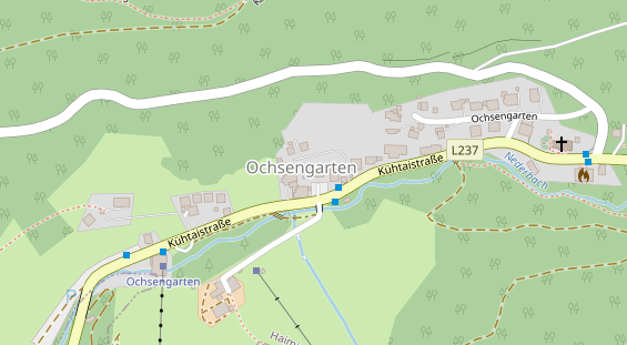 Pension auf Satellitenbild