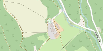 Pension auf Satellitenbild