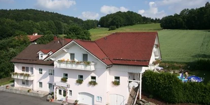 Pensionen - Balkon - Neukirchen vorm Wald - Landpension & Gasthaus Monika