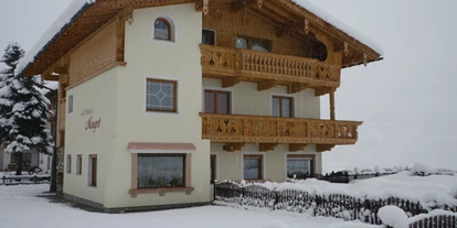 Pensionen - Umgebungsschwerpunkt: Berg - Thaur - Winterbild - Gästehaus Margot