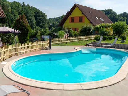 Pensionen - Garten - Obergroßau - Pool - Gästehaus Nora 