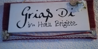 Pensionen - Frühstück: serviertes Frühstück - Grins - Willkommensgruß im Pitztaler Dialekt - Haus Brigitte