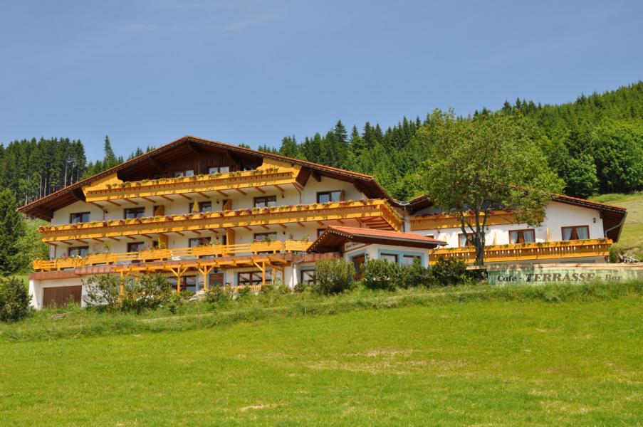 Frühstückspension - Herzlich Willkommen ganz oben in Jungholz....Ihrem Landhaus Wildschütz.  - Landhaus Wildschütz - Ferienwohnung mit Königscard