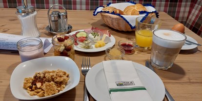 Pensionen - Frühstück: Frühstücksbuffet - Virgen - Bergerhof