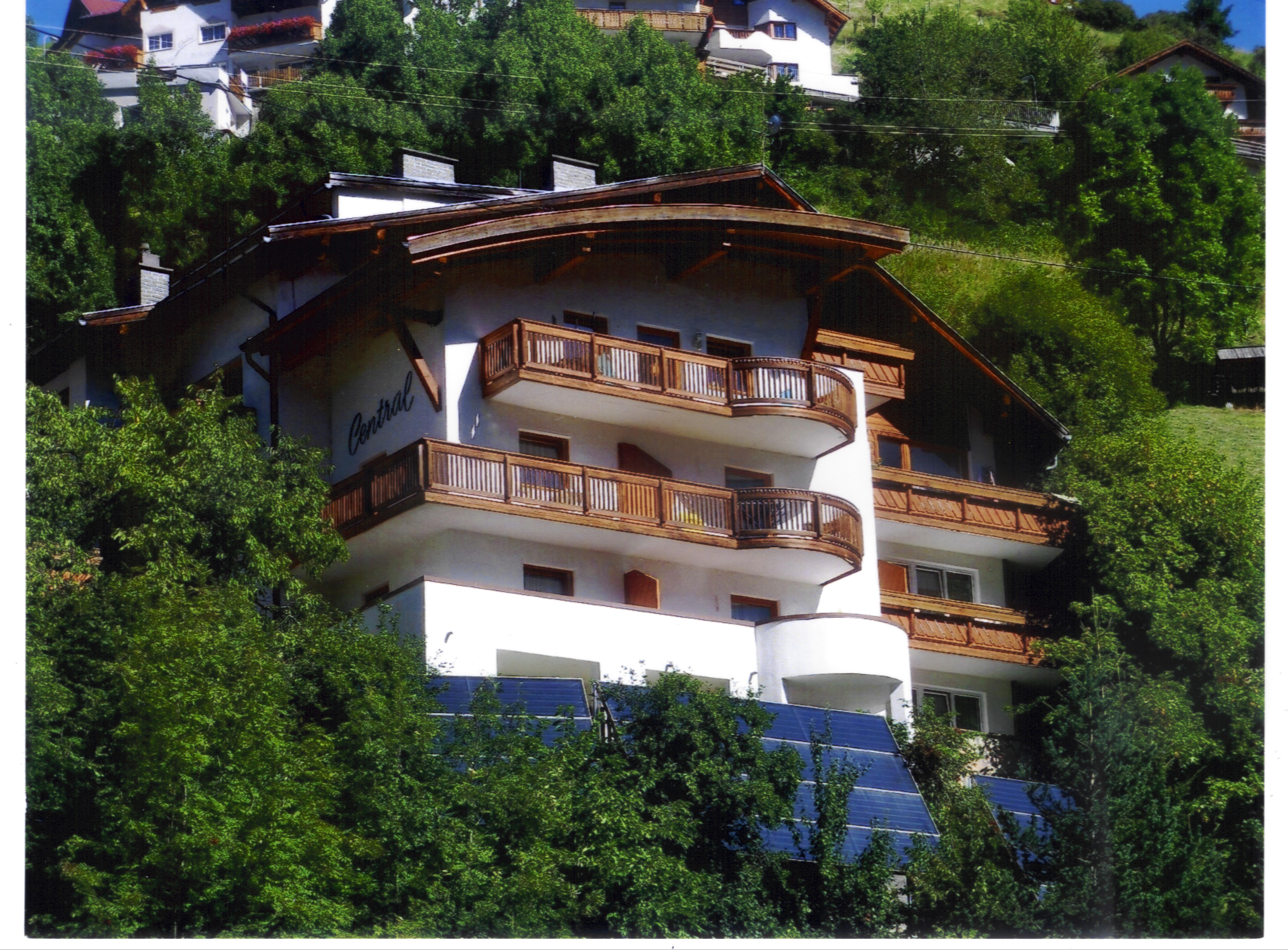 Frühstückspension - TOP-Lage am Sonnenhang - 200m vom Ortszentrum entfernt - Chalet Central