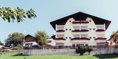 Pensionen - WLAN - Blumau (Trentino-Südtirol) - Pension Stern Süd- West- Seite - Pension Stern