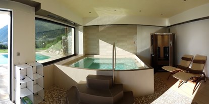 Pensionen - Trentino-Südtirol - Unser Solo Indoor Hot Whirlpool hat 36°C und nach einer Wanderung ist das eine Wohltat! Die Infrarotkabine steht Ihnen auch kostenlos zur Verfügung. - Pension Plarserhof
