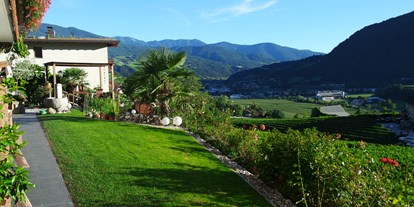 Pensionen - Abtei (Trentino-Südtirol) - Unser Garten - Haus Karin ***