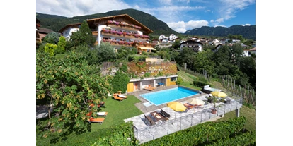 Pensionen - Frühstück: Frühstücksbuffet - Blumau (Trentino-Südtirol) - Haus mit Pool - Garni Appartement Nunnemairhof