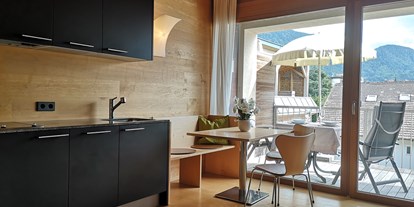 Pensionen - Balkon - Tscherms - 55 m² Penthouse Apartment Gala - Active B&B Prairerhof