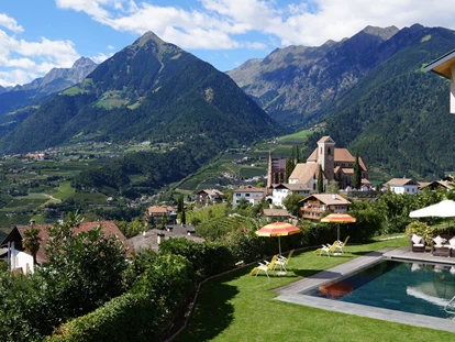 Pensionen - Pool - Blumau (Trentino-Südtirol) - Kulisse vom Prairerhof - Active B&B Prairerhof