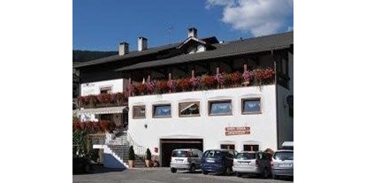 Pensionen - Garage für Zweiräder - Brixen - Unser Apartment Pension Sonia in familiärer Führung - Pension Sonia