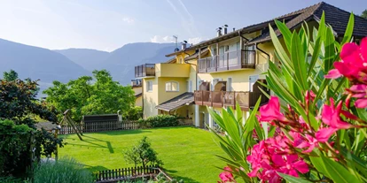 Pensionen - Umgebungsschwerpunkt: See - Blumau (Trentino-Südtirol) - Haus und Garten - Mandlhof