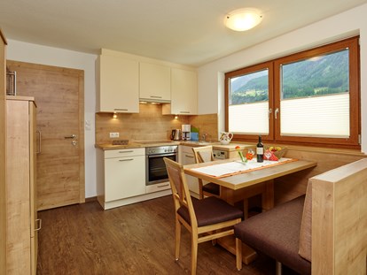 Pensionen - Sauna - Karrösten - vollausgestattete Wohnküche im Apartment - Gästehaus Helga