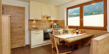 Pensionen - Wanderweg - Längenfeld - vollausgestattete Wohnküche im Apartment - Gästehaus Helga