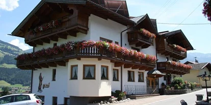 Pensionen - Terrasse - Schönau (Breitenbach am Inn) - Zimmer & Appartements Veitl