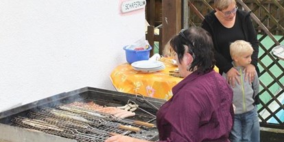 Pensionen - Frühstück: Frühstücksbuffet - Dorf (Scharnstein) - Pferde- und Schafhof Klinser