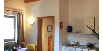 Pensionen - Skilift - PLZ 6353 (Österreich) - Appartementhaus Embacher