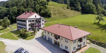 Pensionen - Parkplatz: kostenlos bei der Pension - Kirchberg in Tirol - Appartementhaus Glashütte